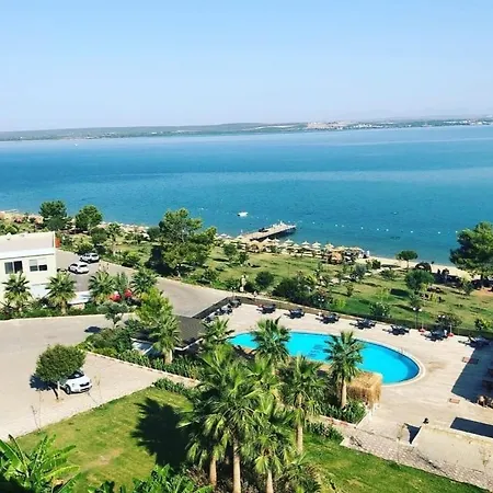 Ege Yildizi Sitesi Apartment